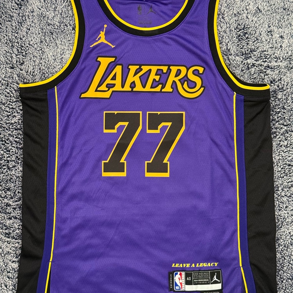 Los Angeles Lakers #77 Luka Doncic Statement Swingman Jersey
